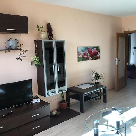 Апартамент Зорница Lägenhet Burgas Exteriör bild