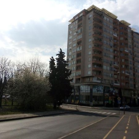 Апартамент Зорница Lägenhet Burgas Exteriör bild