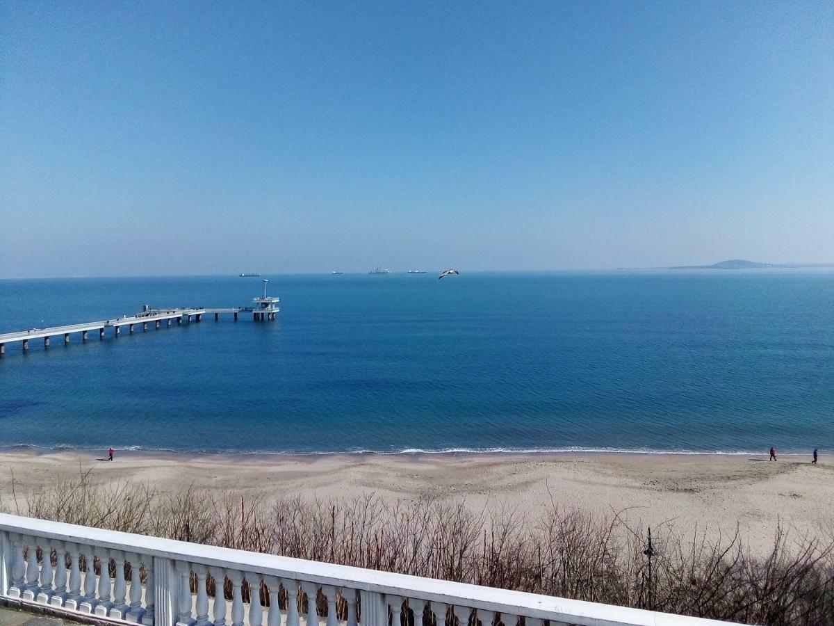 Апартамент Зорница Lägenhet Burgas Exteriör bild