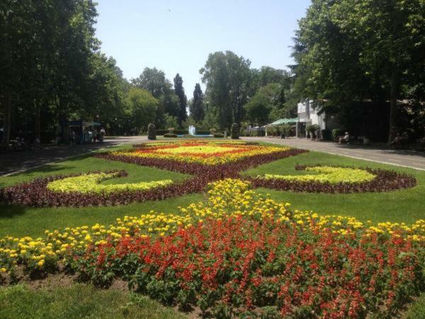 Апартамент Зорница Lägenhet Burgas Exteriör bild