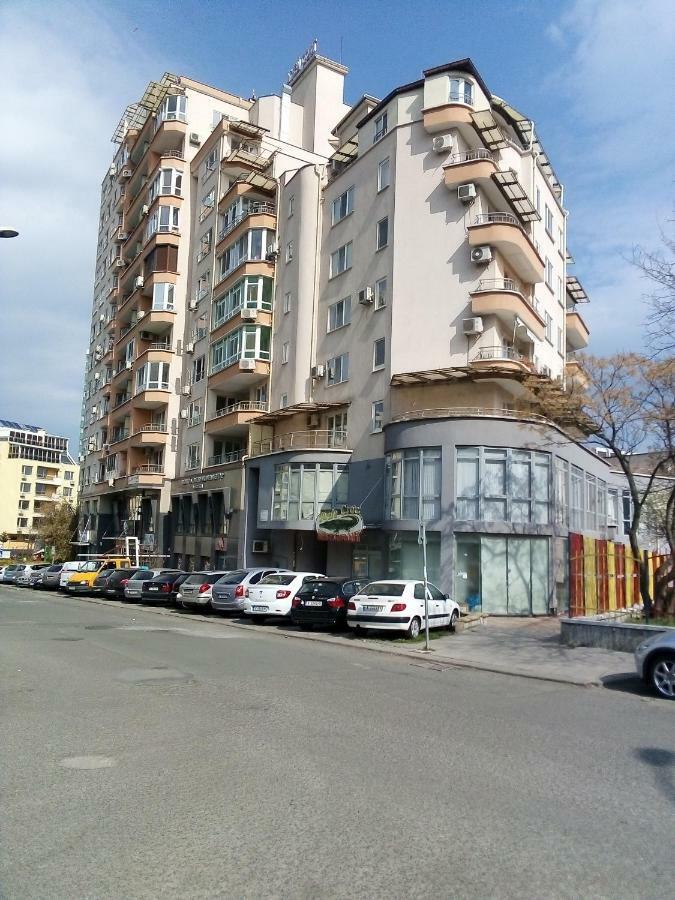 Апартамент Зорница Lägenhet Burgas Exteriör bild